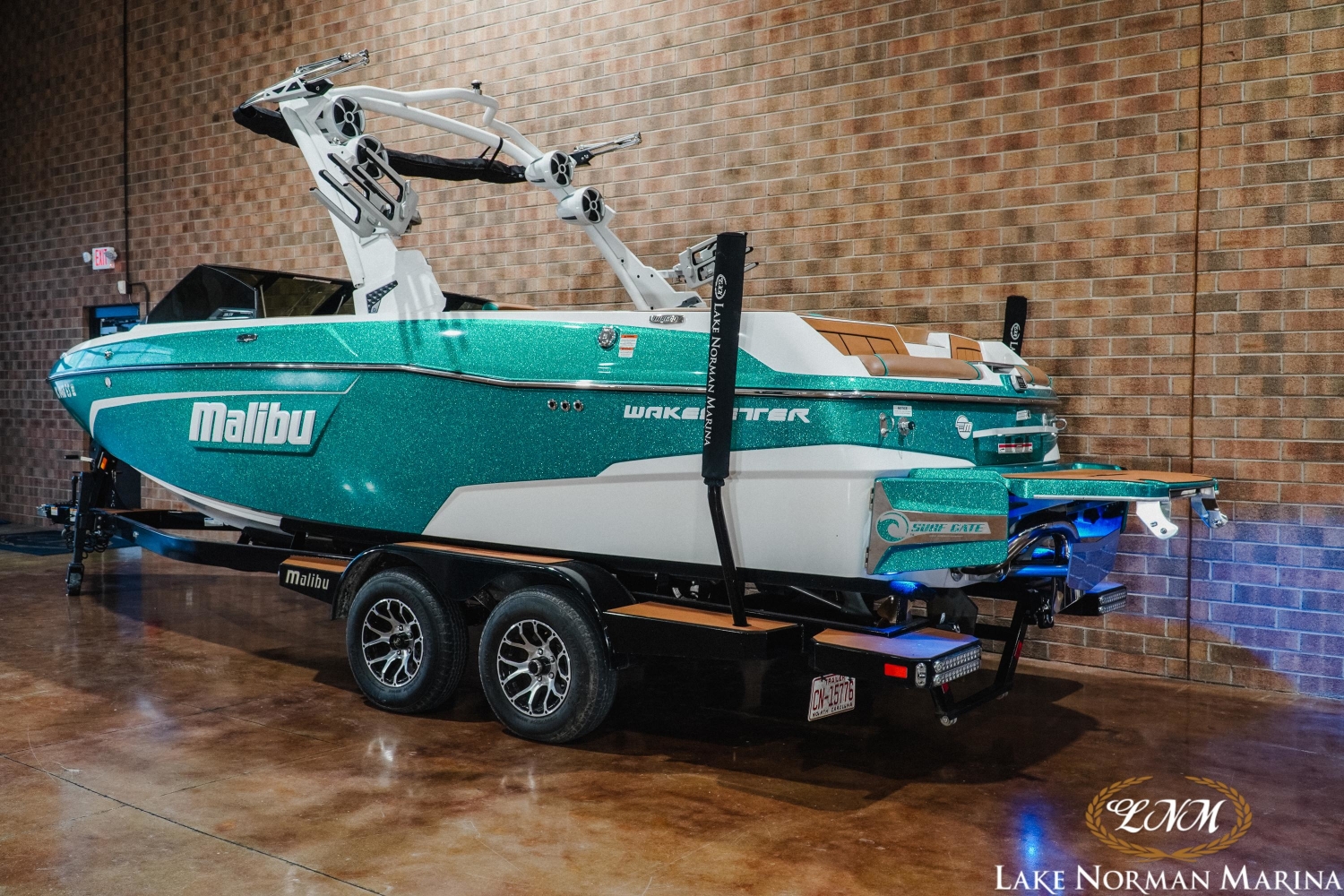 2021 Malibu 23 LSV