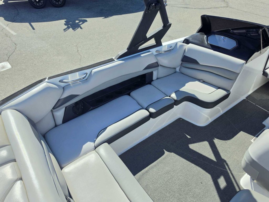 2015-axis-a22-139229-image10
