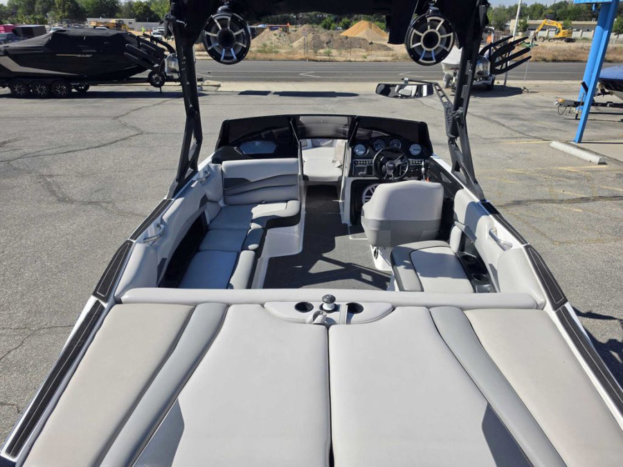 2015-axis-a22-139229-image9