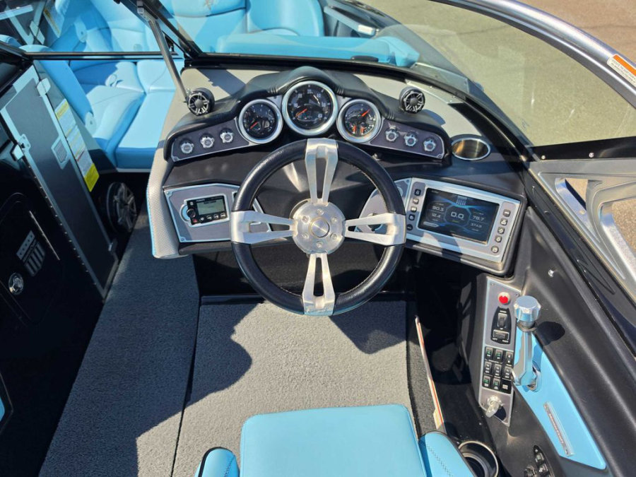 2017-mastercraft-x23-139230-image14