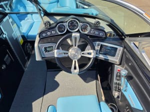 2017-mastercraft-x23-139230-image14