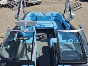 2017-mastercraft-x23-139230-image17