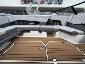 2021-nautique-g23-139233-image17