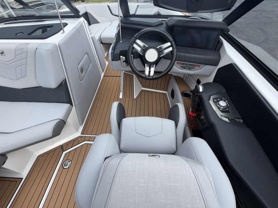 2021-nautique-g23-139233-image18