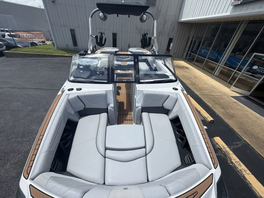 2021-nautique-g23-139233-image6