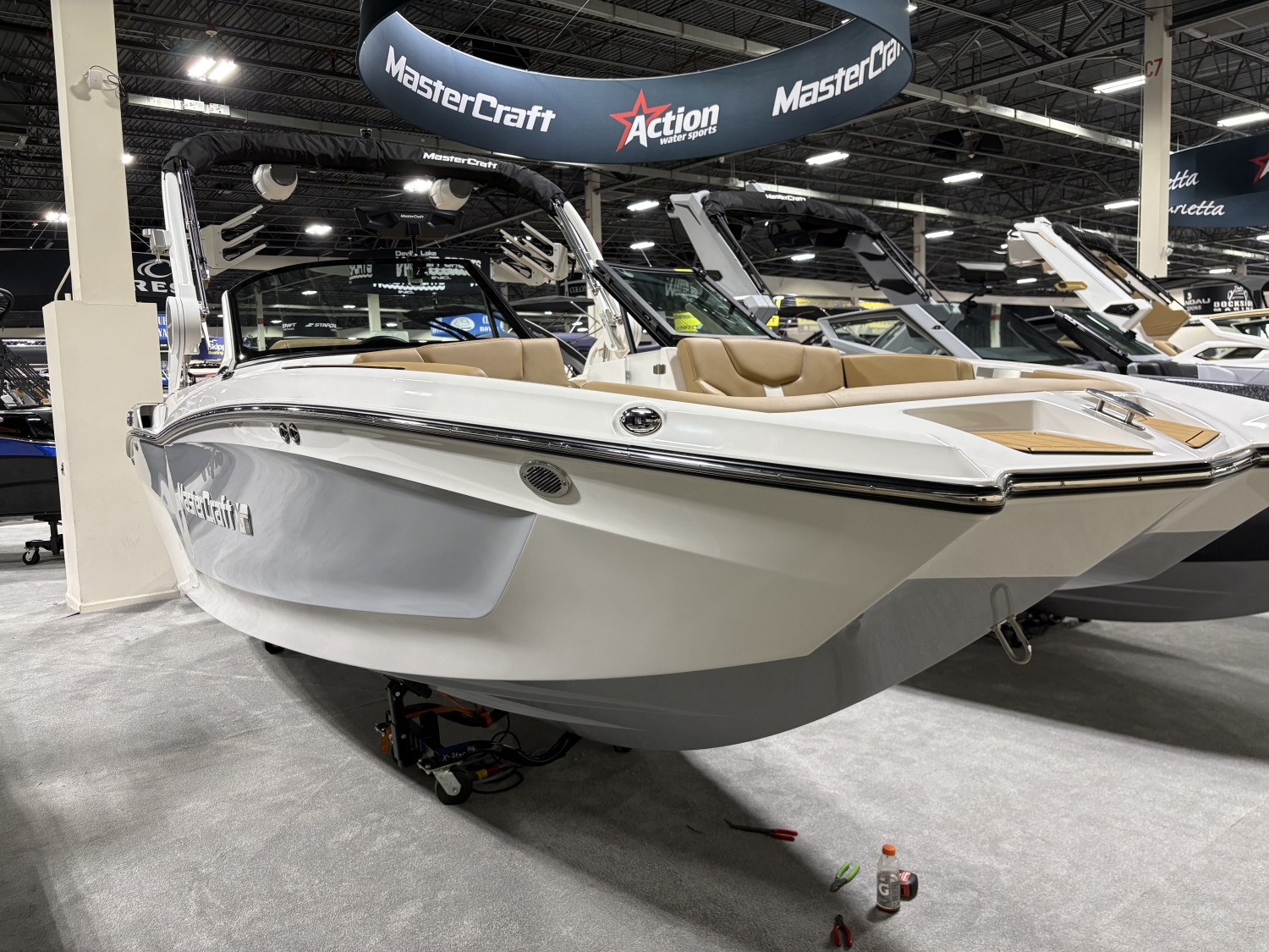 2026 MasterCraft XT22
