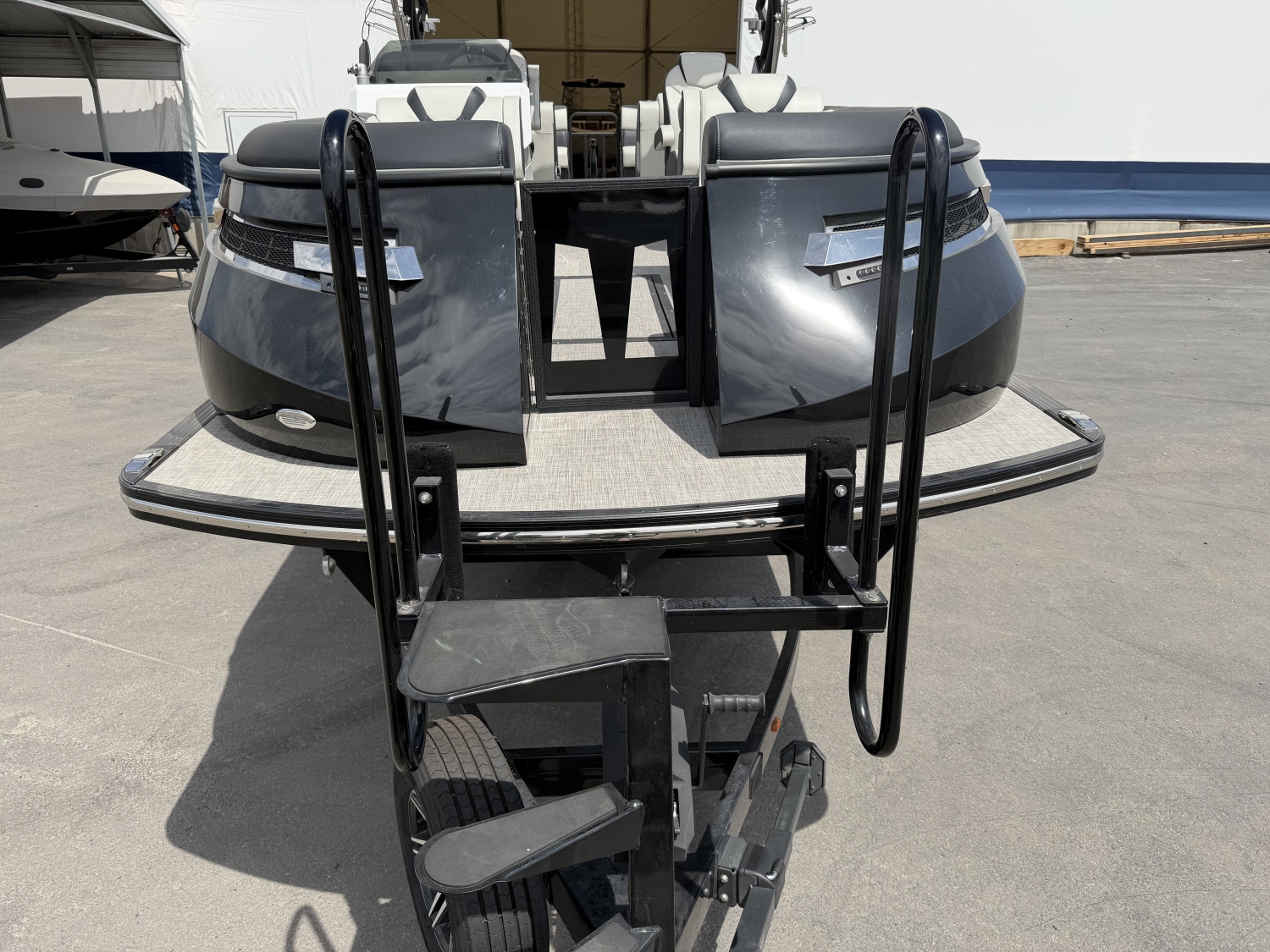 2024 Montara 25' Surf Boss