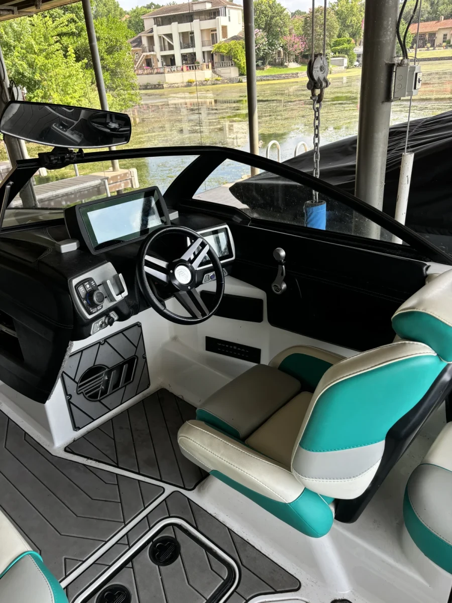 2019-malibu-wakesetter-23-lsv-139340-image3.webp