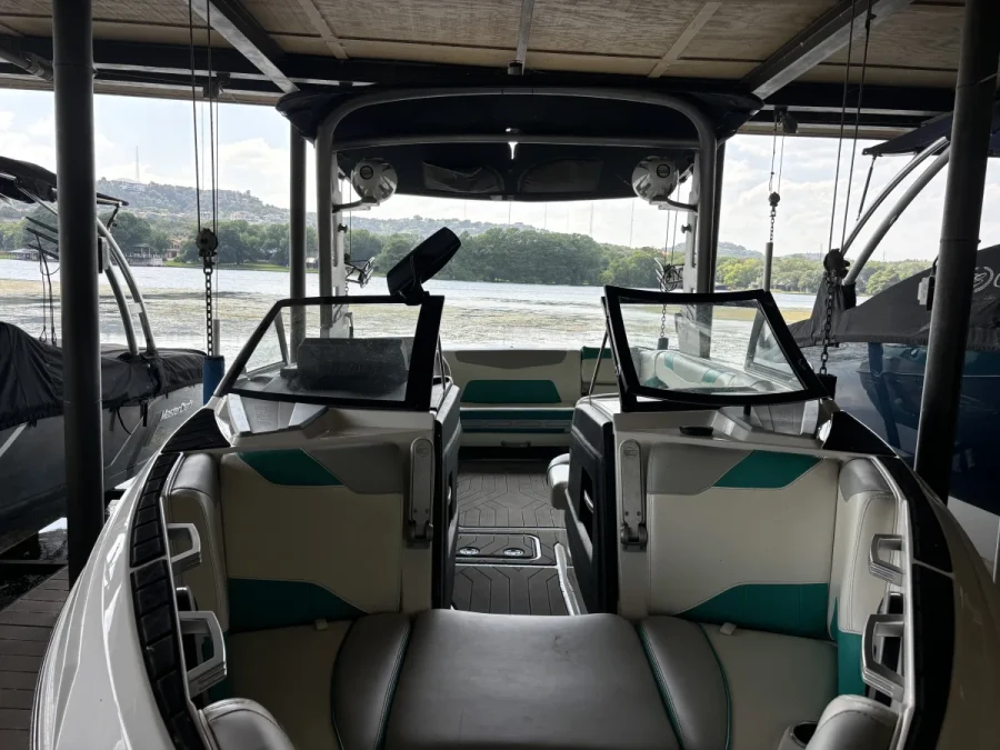 2019-malibu-wakesetter-23-lsv-139340-image4.webp