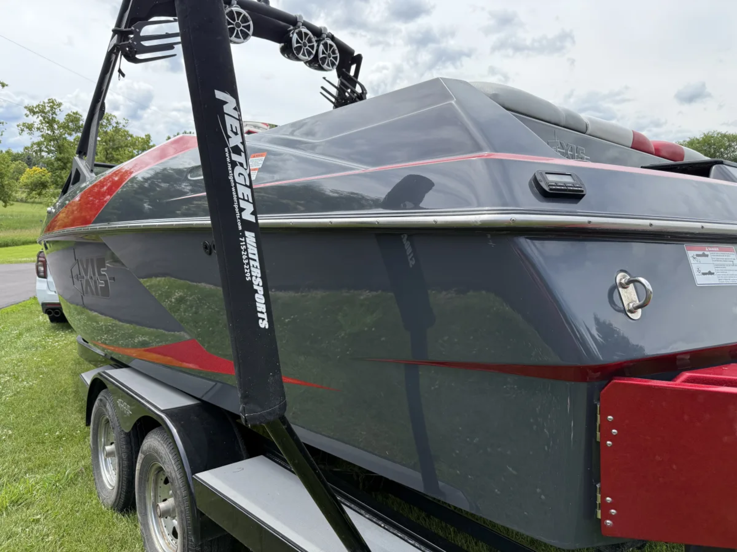 2018 Axis A24, Loaded, Low Hours, Turn-Key Surf & Wake Boat