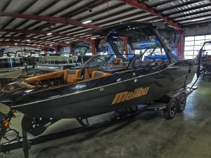 2026-malibu-wakesetter-24-mxz-138983-image1.webp