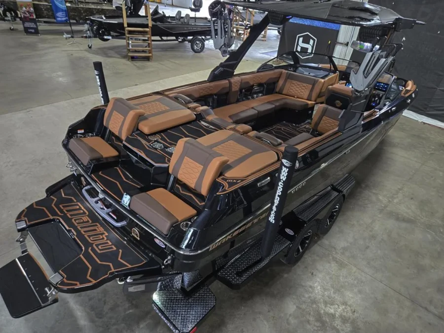 2026-malibu-wakesetter-24-mxz-138983-image2.webp