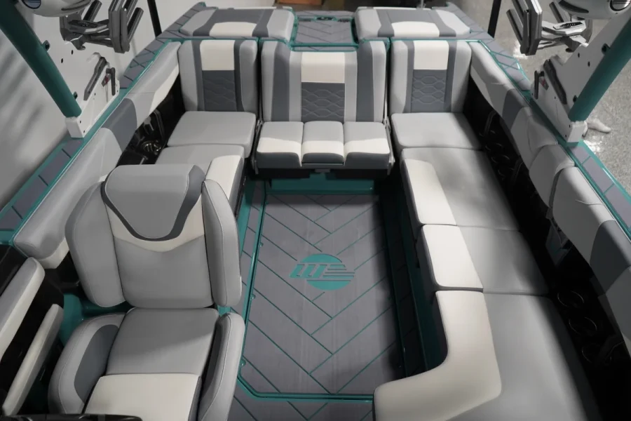 2025-malibu-wakesetter-23-lsv-139373-image7.webp