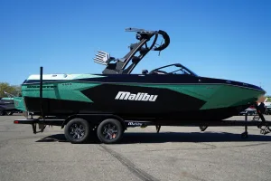 2025-malibu-wakesetter-23-lsv-139376-image0.webp