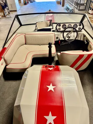 1984-mastercraft-stars-and-stripes-139402-image4.webp