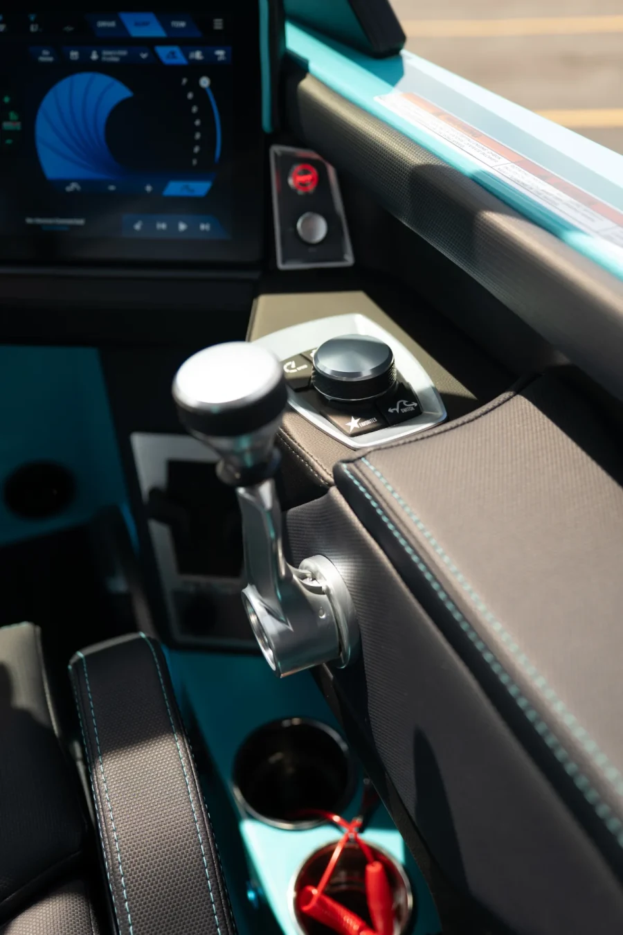 2026-mastercraft-xt24-139418-image12.webp