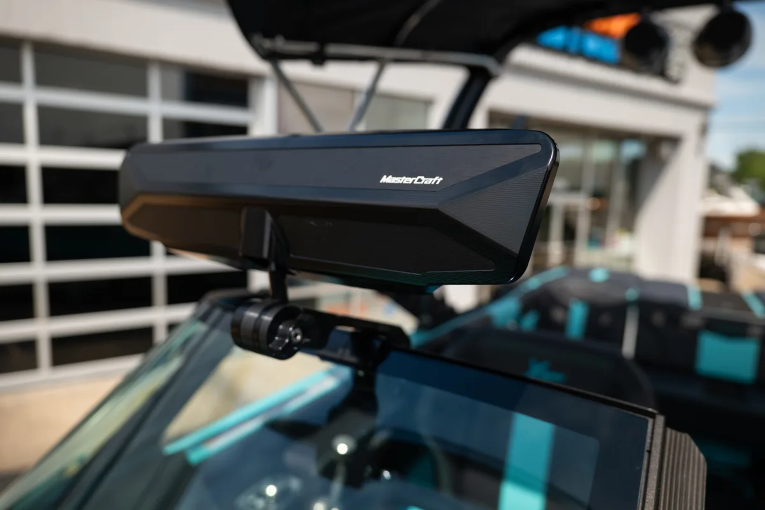 2026 MASTERCRAFT XT24 LAGUNA BLUE & MIDNIGHT BLACK 