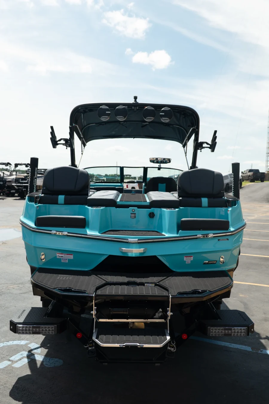 2026-mastercraft-xt24-139418-image6.webp