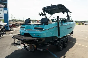 2026-mastercraft-xt24-139418-image7.webp