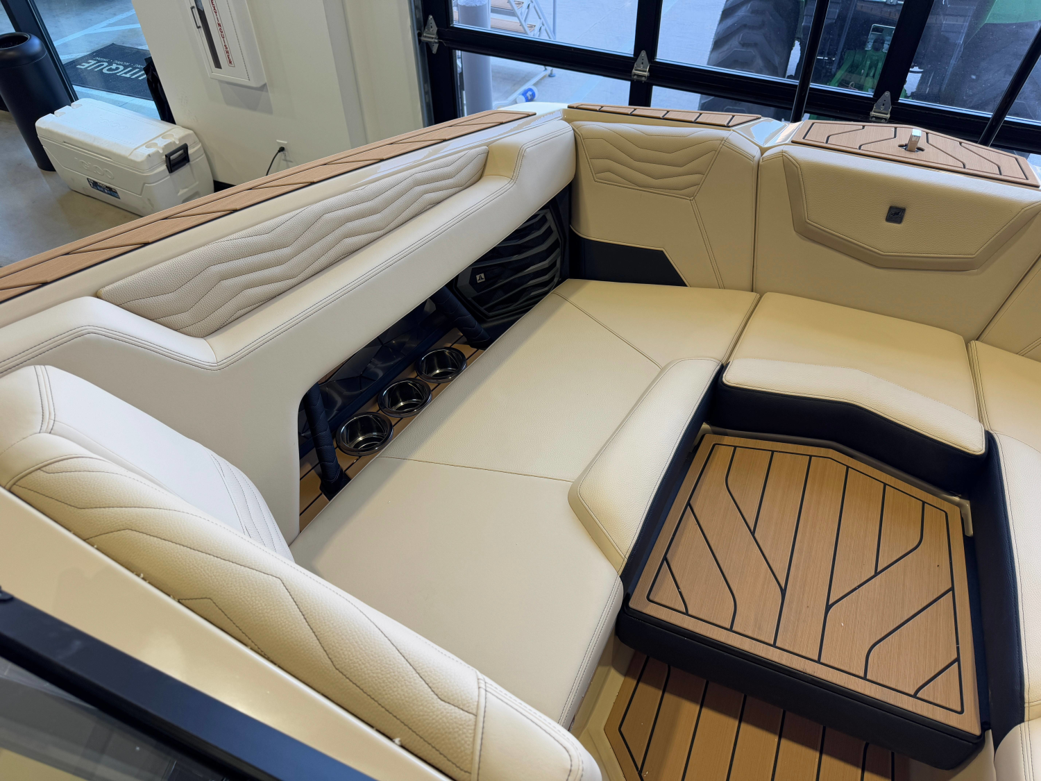 2025 Nautique Super Air Nautique G23