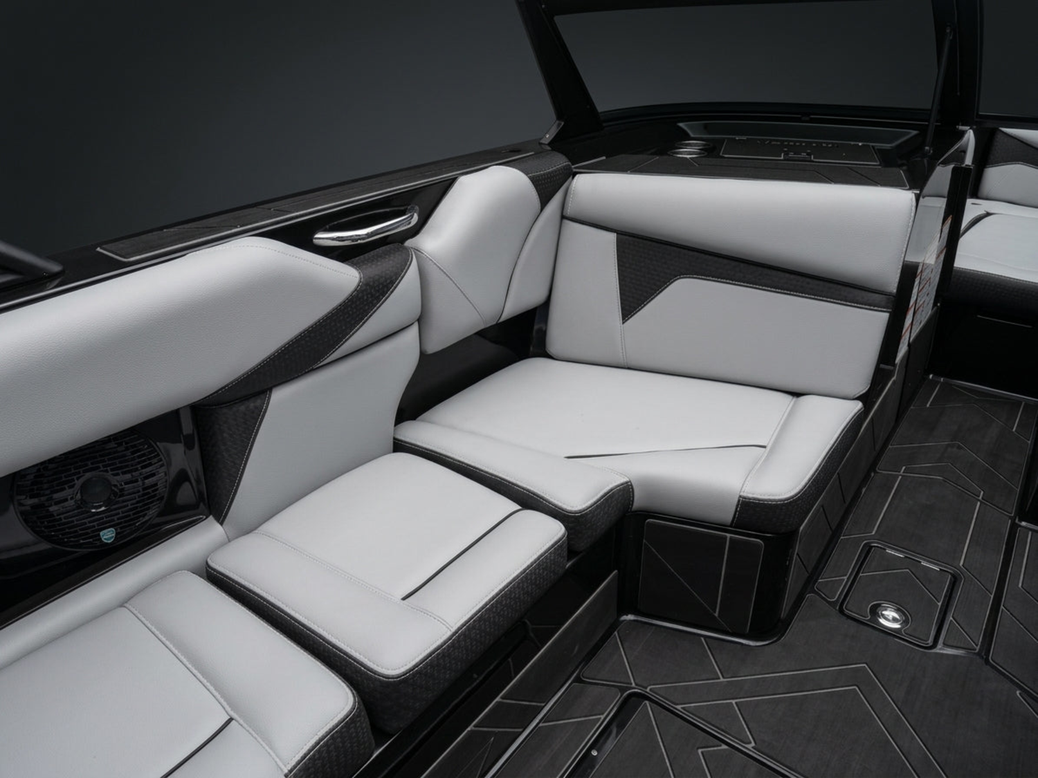 2026 Supreme Boats S240