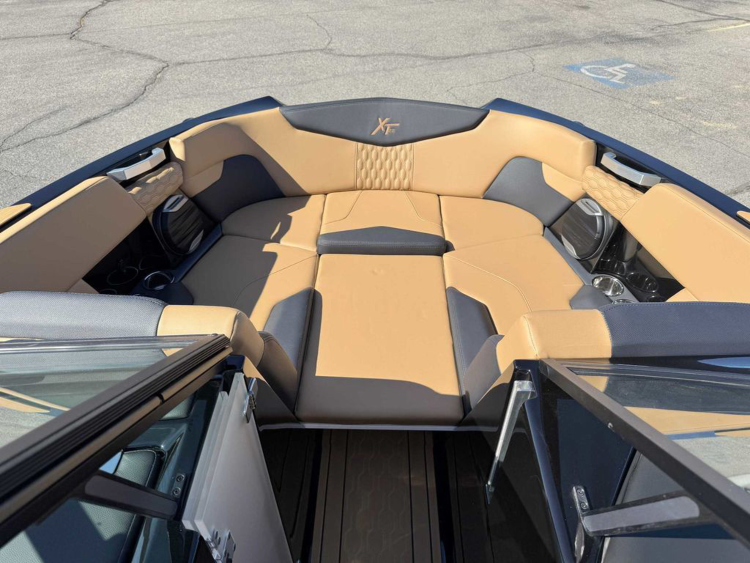 2026 Mastercraft XT22