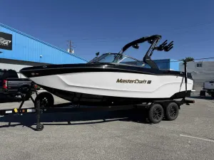 2026-mastercraft-xt22-139454-image2