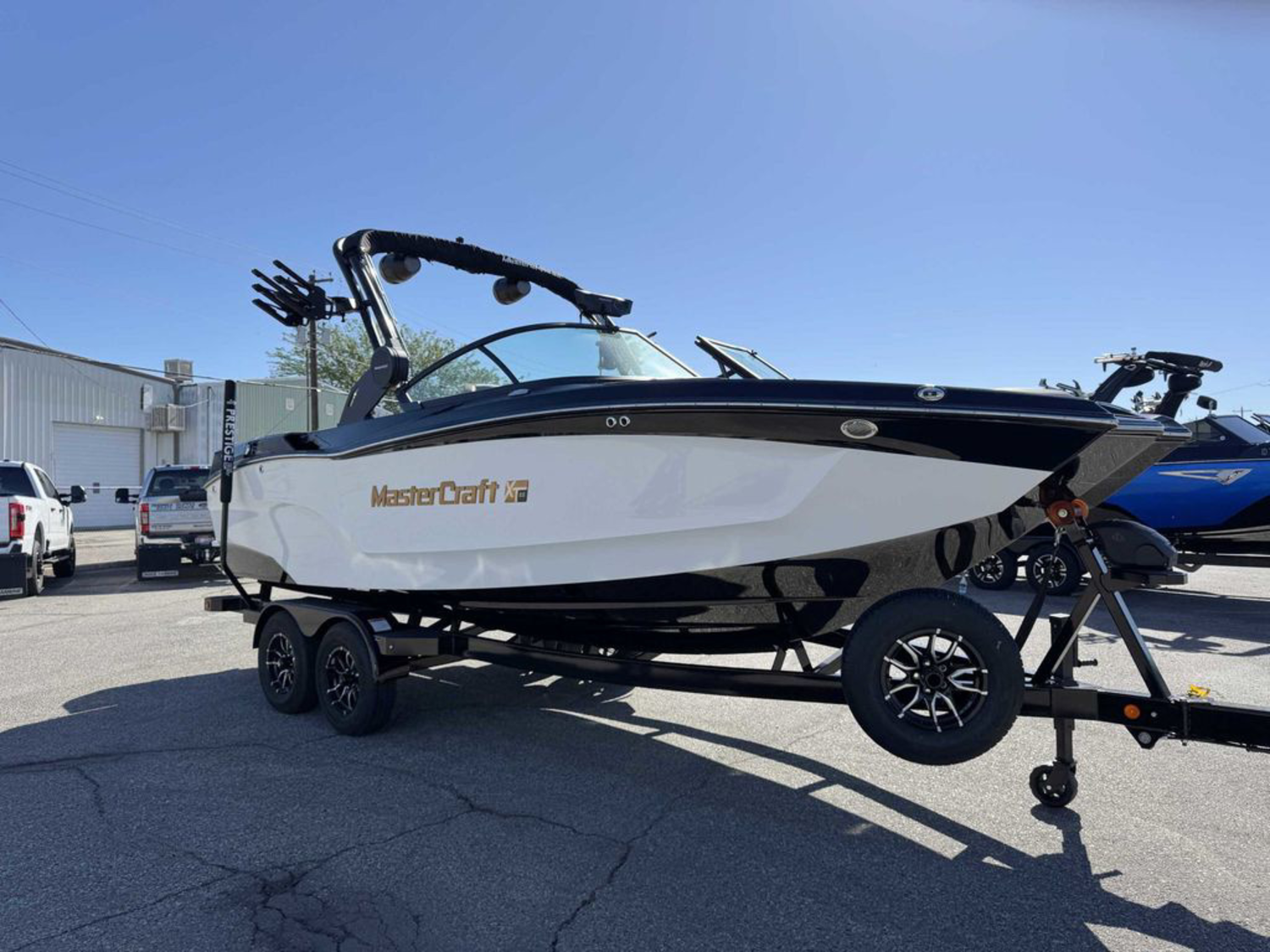 2026 Mastercraft XT22