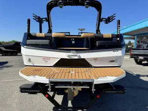 2026-mastercraft-xt22-139454-image7