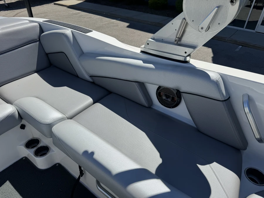 2018-mastercraft-nxt22-139458-image13