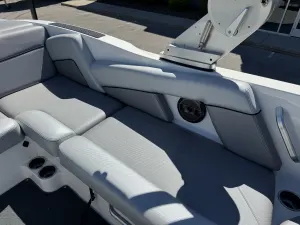 2018-mastercraft-nxt22-139458-image13