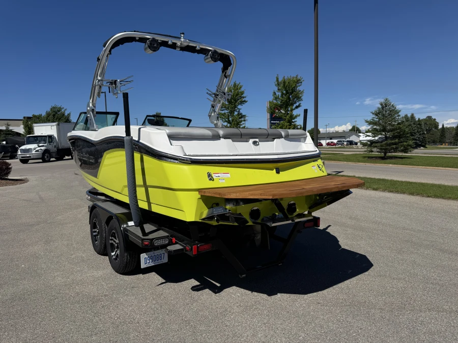 2018-mastercraft-nxt22-139458-image3