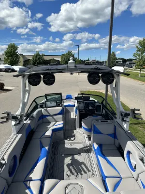 2019-supra-sl-139460-image17