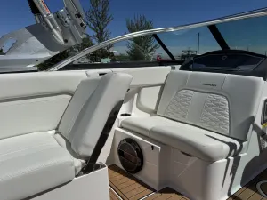 2021-mastercraft-x24-139461-image14