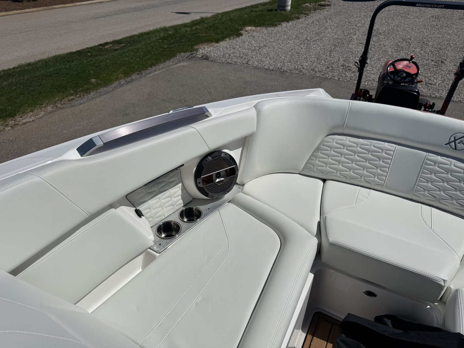 2021 MasterCraft X24