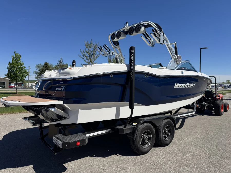 2021-mastercraft-x24-139461-image4