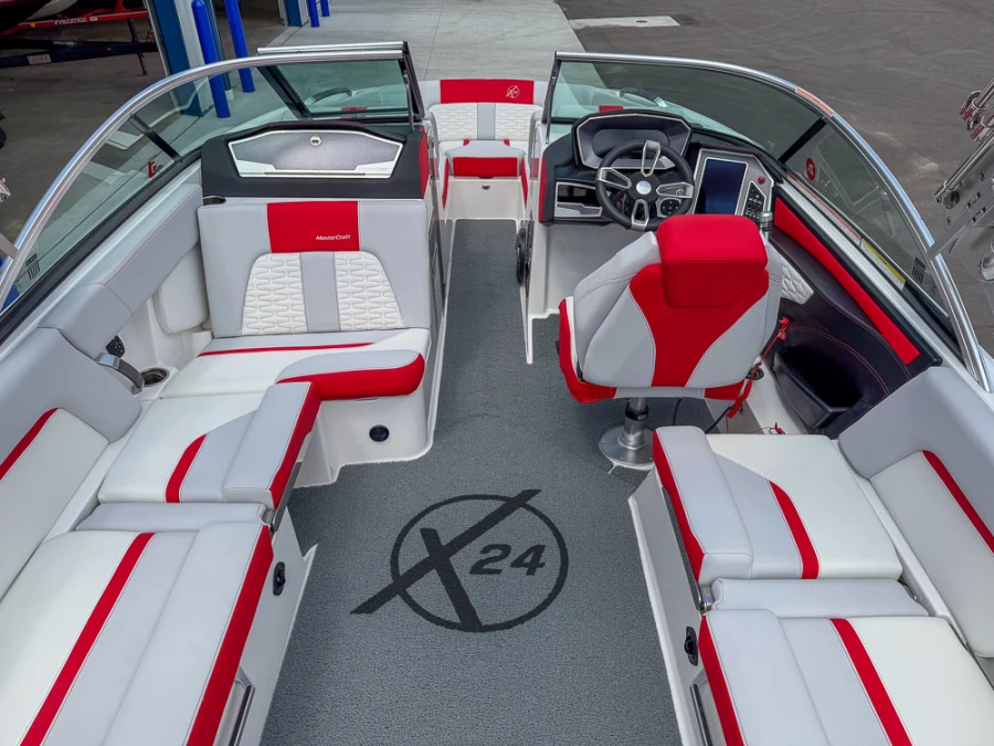 2020-mastercraft-x24-139464-image15