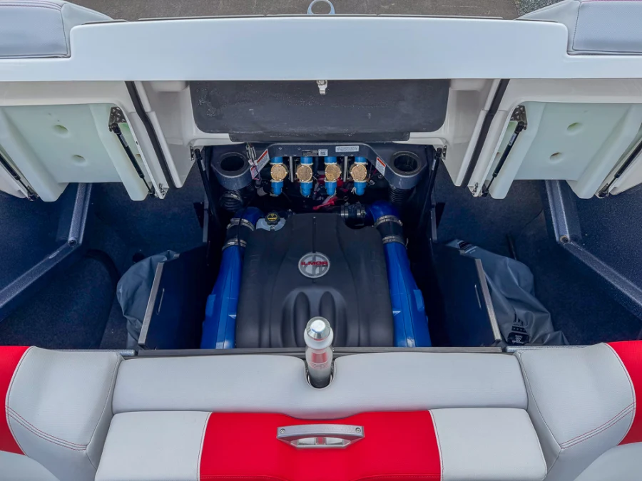 2020-mastercraft-x24-139464-image16