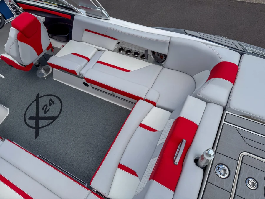 2020-mastercraft-x24-139464-image19