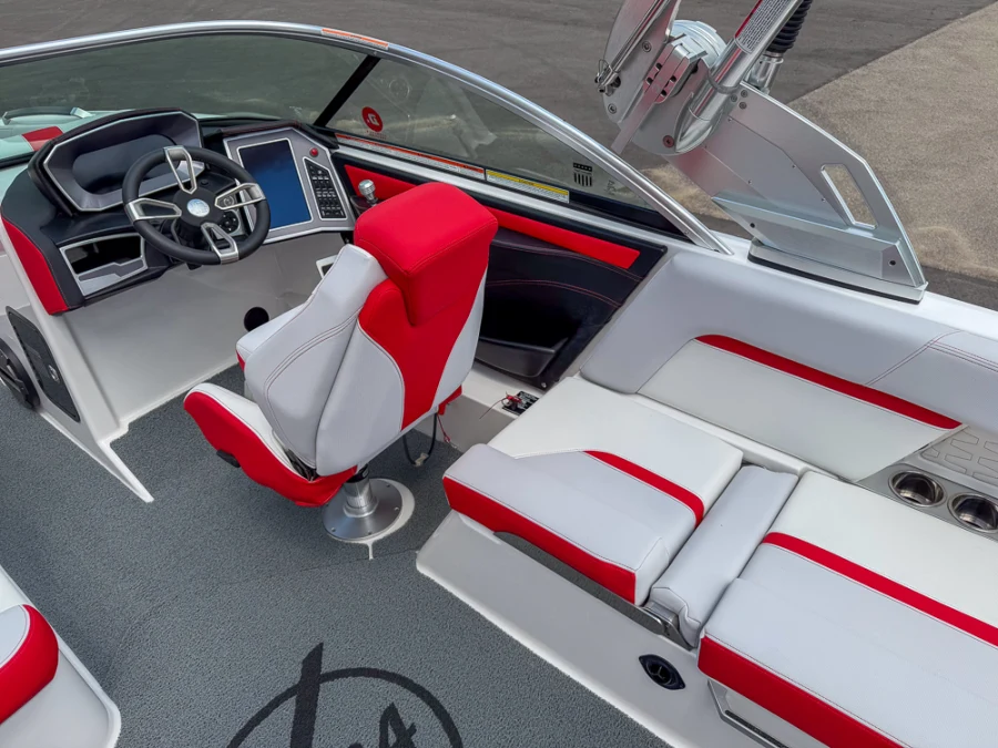 2020-mastercraft-x24-139464-image20