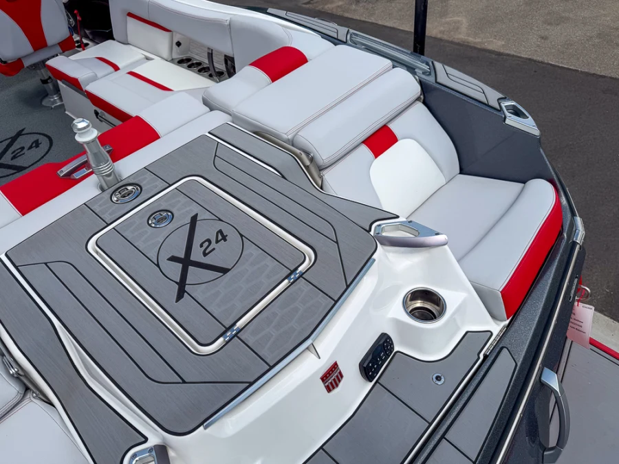 2020-mastercraft-x24-139464-image7