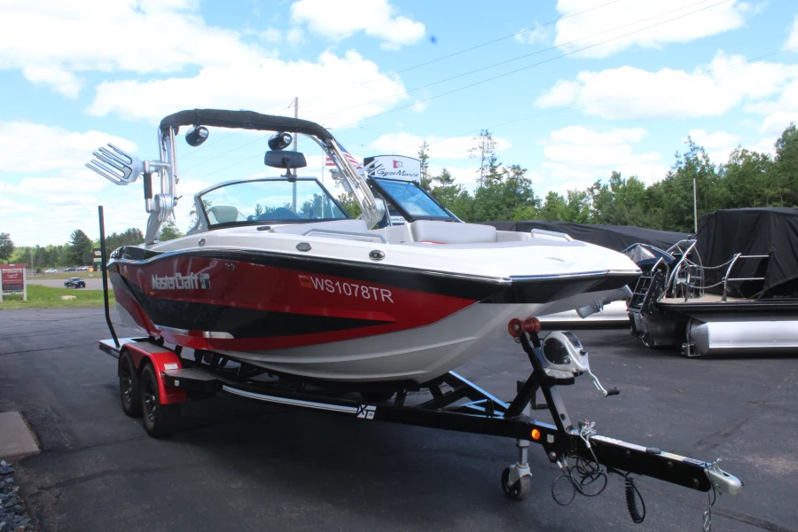 2017-mastercraft-xt20-139465-image22