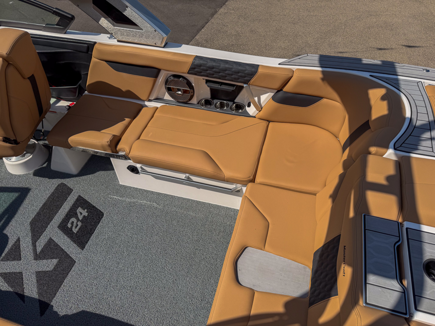2022 MasterCraft XT24