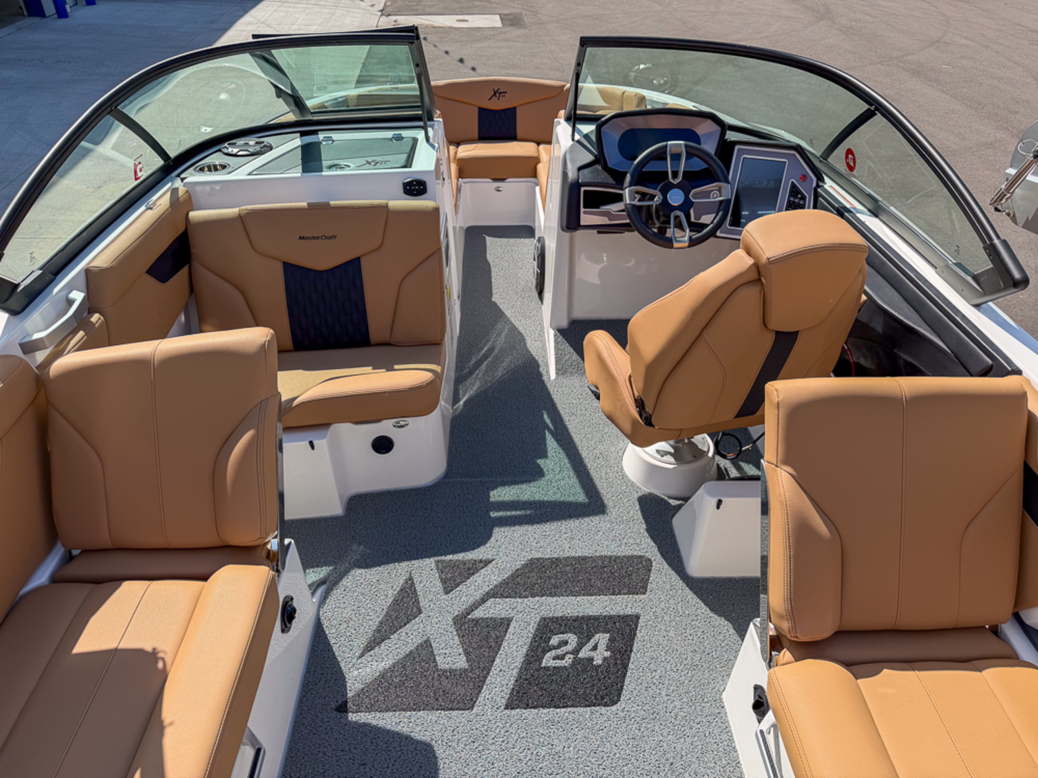 2022 MasterCraft XT24