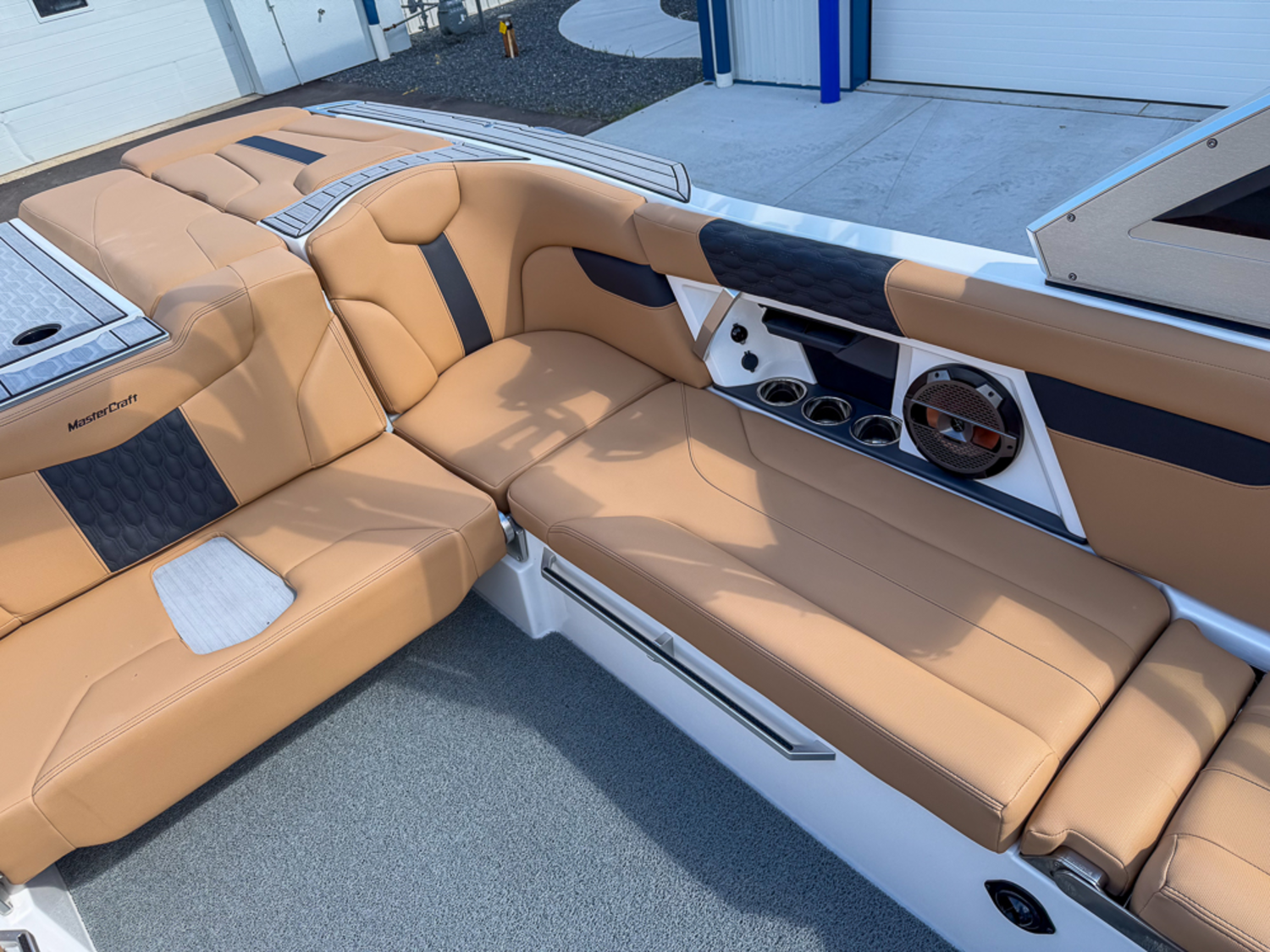 2022 MasterCraft XT24