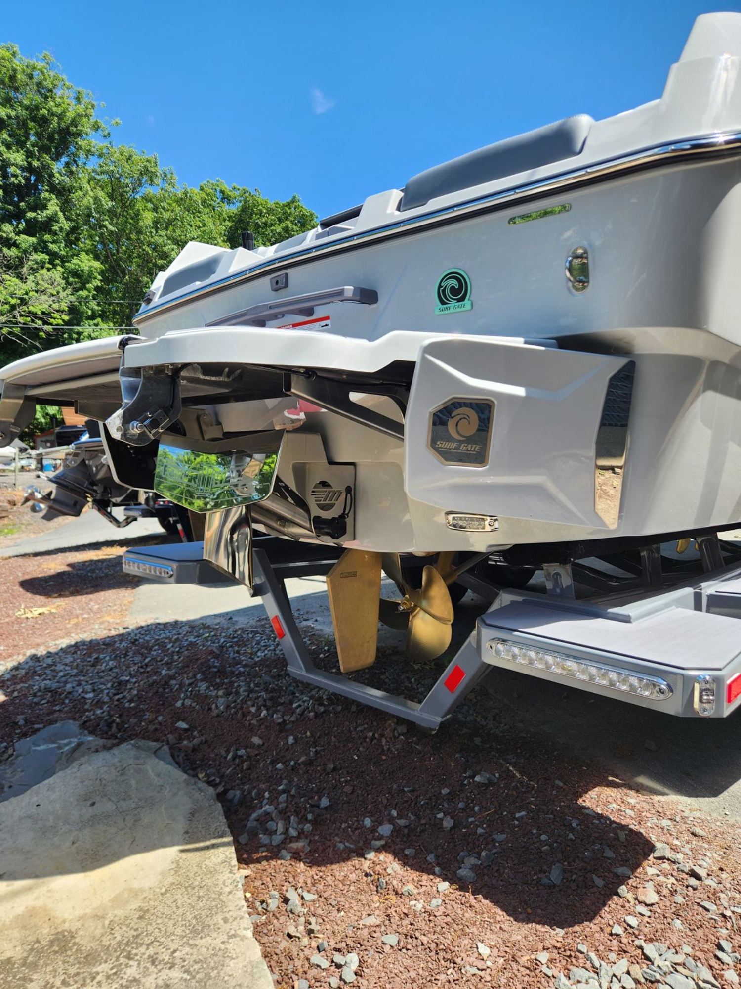 2026 Malibu 25 LSV