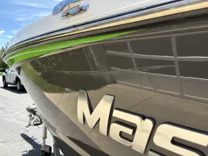 2017-mastercraft-xt23-139469-image12