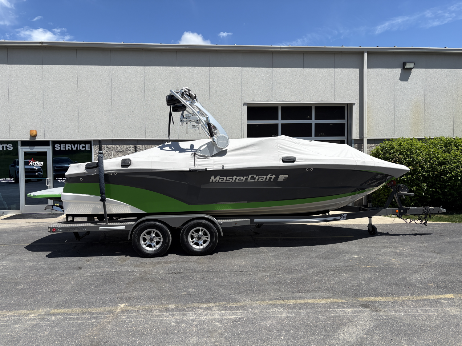 2017 MasterCraft XT23
