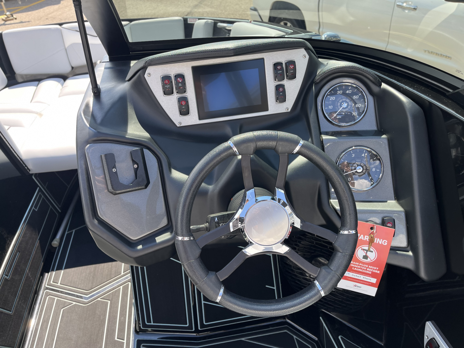 2021 Supreme ZS212