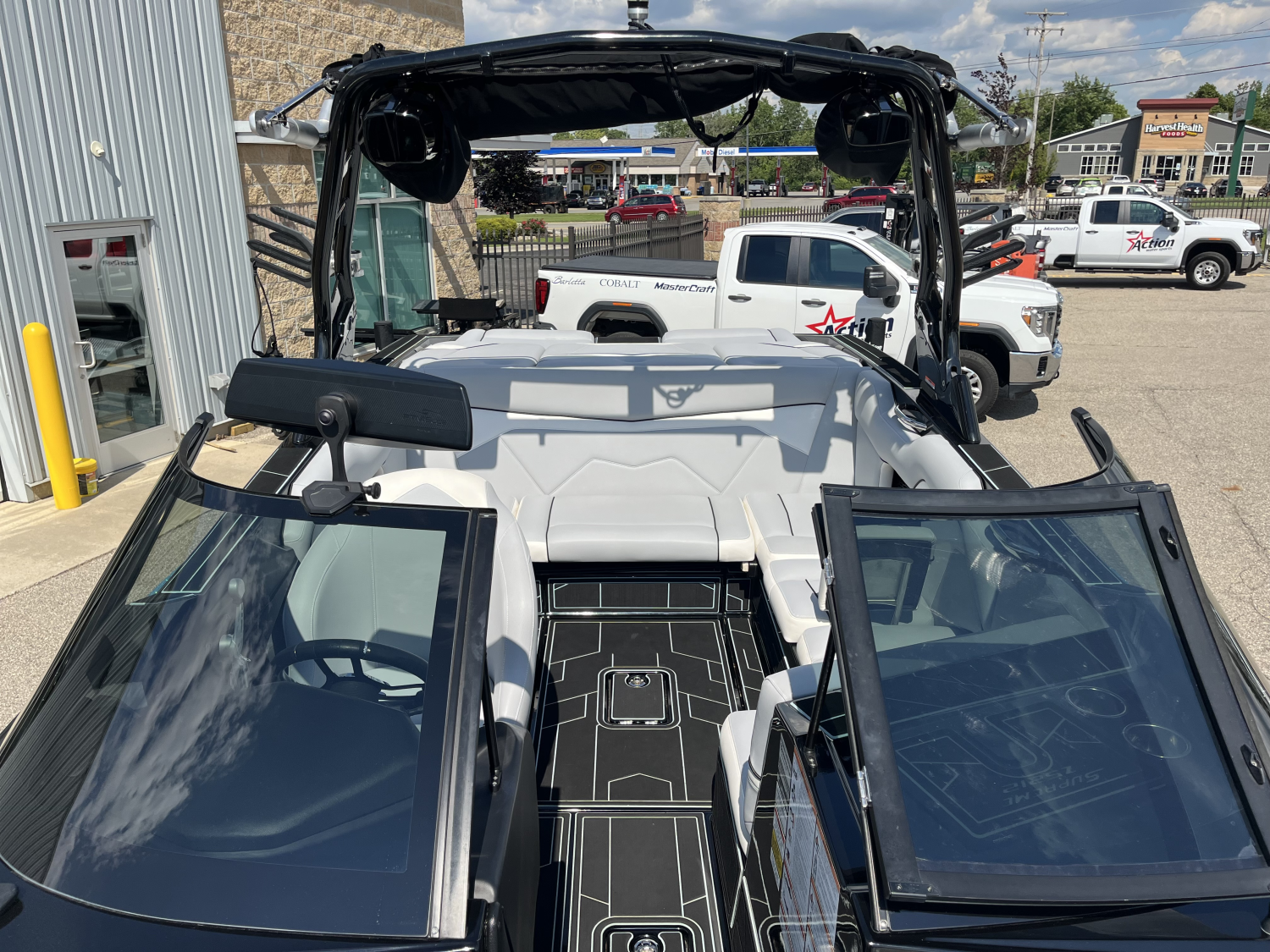 2021 Supreme ZS212